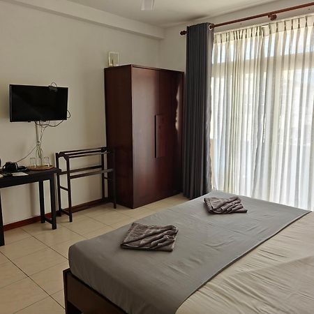Palmyrah Residencies Hotel Colombo Exterior photo