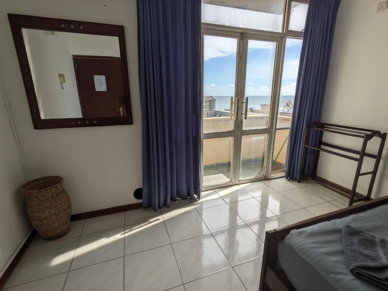 Palmyrah Residencies Hotel Colombo Exterior photo